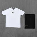 Conjunto Casual Nike - Branco e Preto