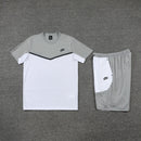 Conjunto Casual Nike - Branco e Cinza